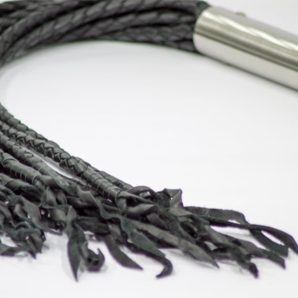 Titus Handle Cat 12 Tail Whip - 29 Inches